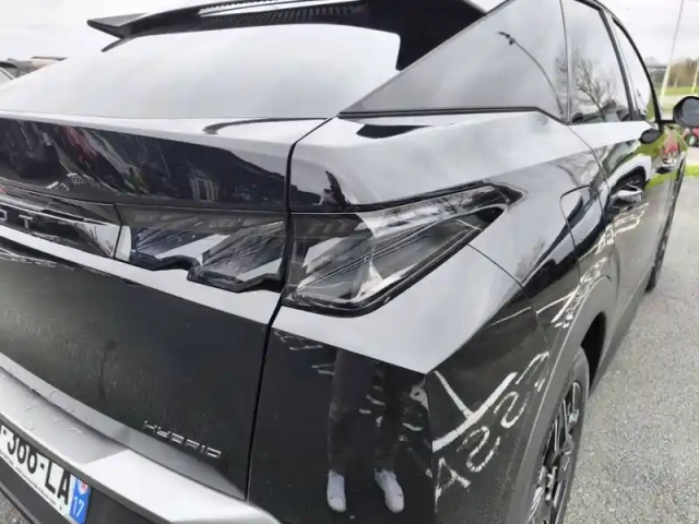 Peugeot 3008 hybrid 145 e-dcs6 — photo 38