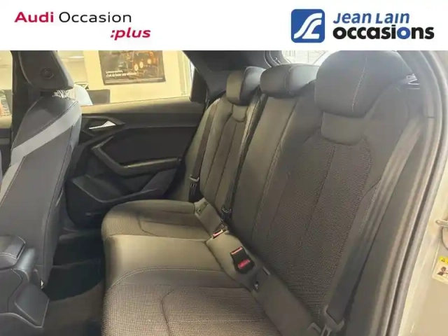 Audi A1 sportback 30 tfsi 110 ch s tronic 7 — photo 17