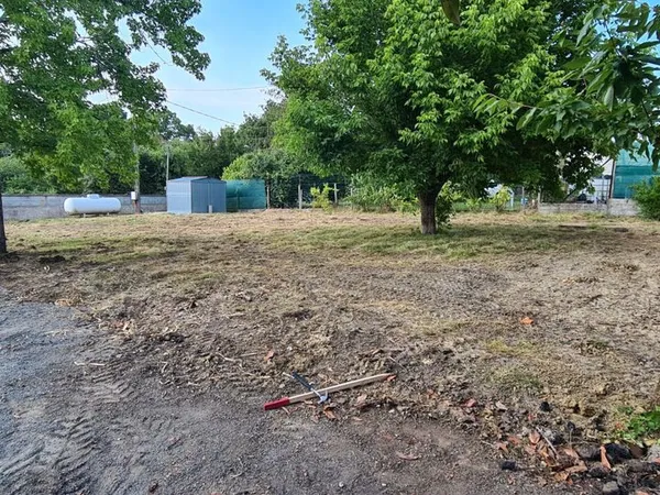 Terrain 787 m² PRIGNAC ET MARCAMPS