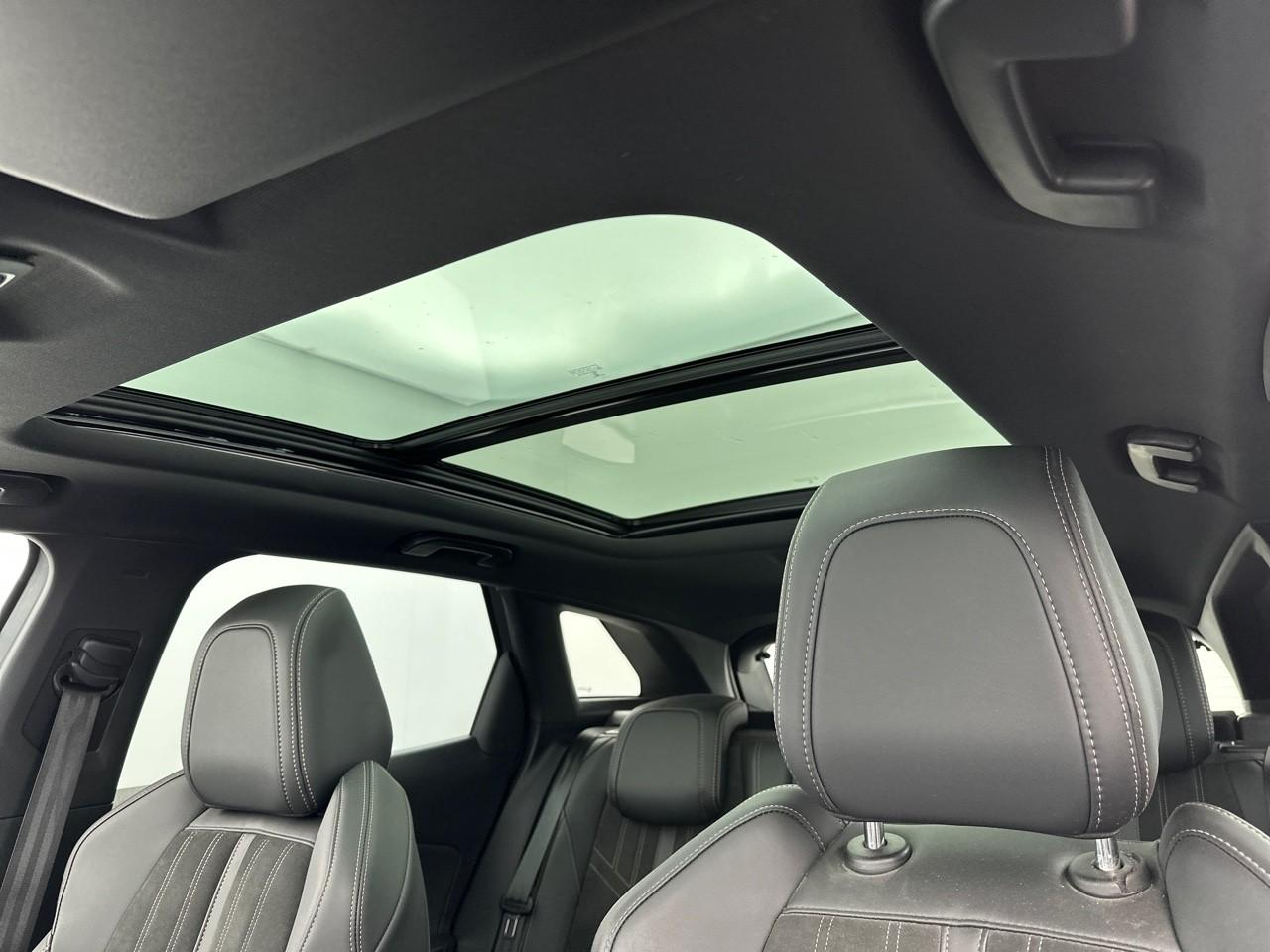 Peugeot 3008 puretech 130ch s&s eat8 gt pack — photo 41