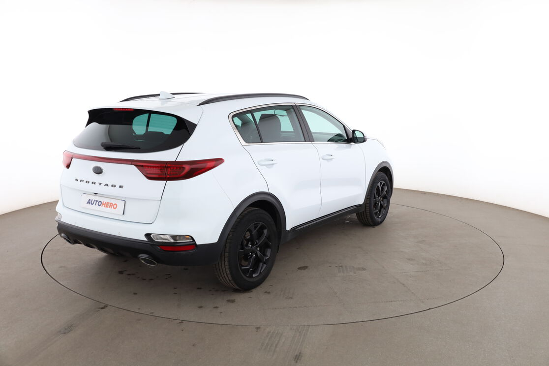 Kia Sportage 1.6 CRDi MHEV Black Edition 2WD DCT7 — photo 5