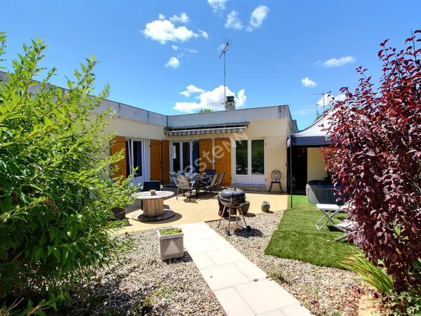 Maison de plain-pied - 3 chambres, jardin, garage et prestations récentes !