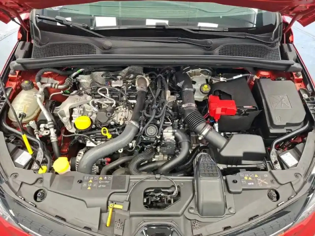 Renault Clio tce 130 edc fap — photo 13