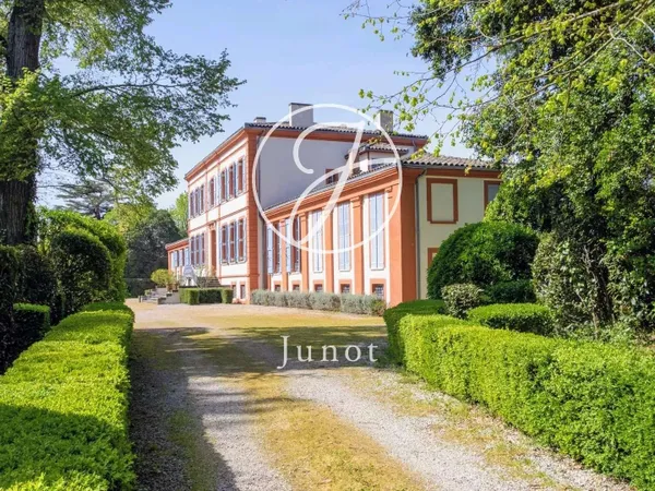 Propriété 16 pièces 633 m²