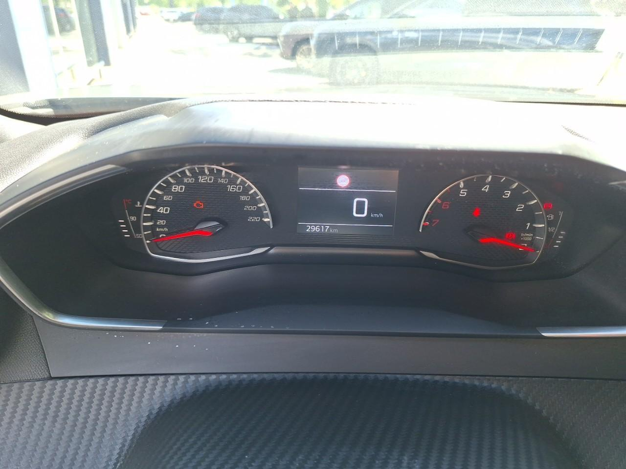 Peugeot 2008 1.2 puretech 100ch s&s active — photo 15