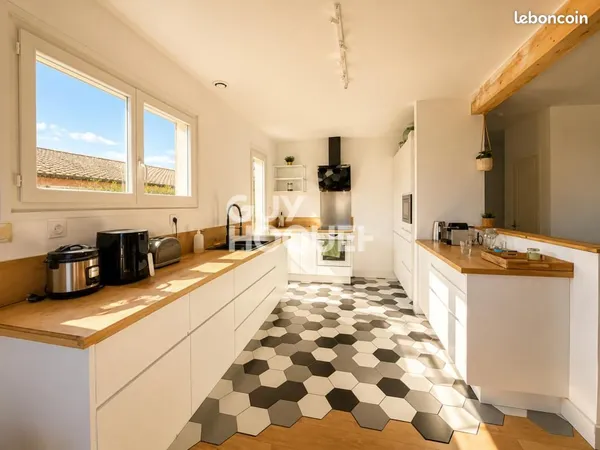Maison 7 pièces 170 m²