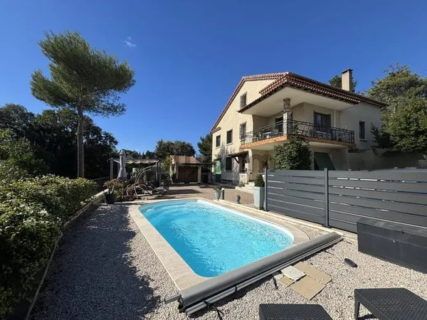 Maison 6 pièces 175 m²