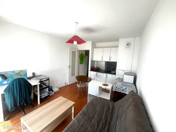 Studio 1 pièce 24 m²