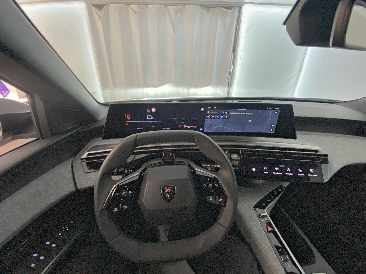 Peugeot 3008 hybrid 145 e-dcs6 allure — photo 12