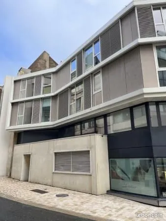 Bureaux 999 m²