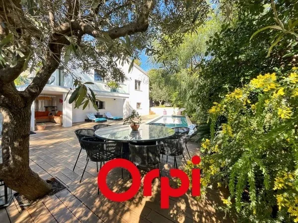 Maison 6 pièces 172 m²