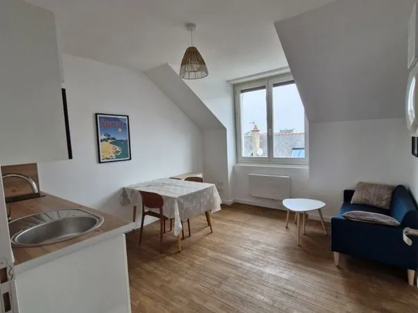 Appartement meublé proche Naval Groupe et hôpital