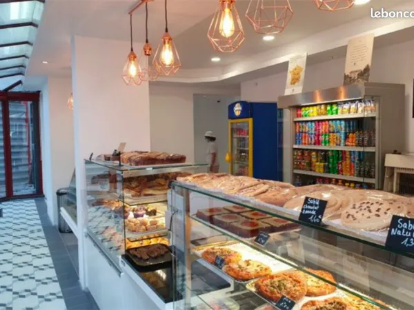Boutique 245 m² MELUN