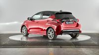 Toyota Yaris 116h Collection 5p MY22 — photo 8