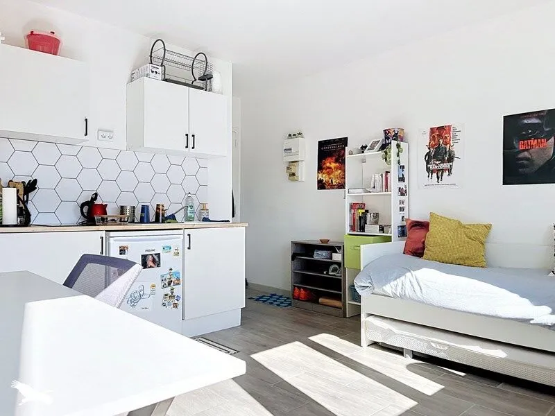 Photo 1