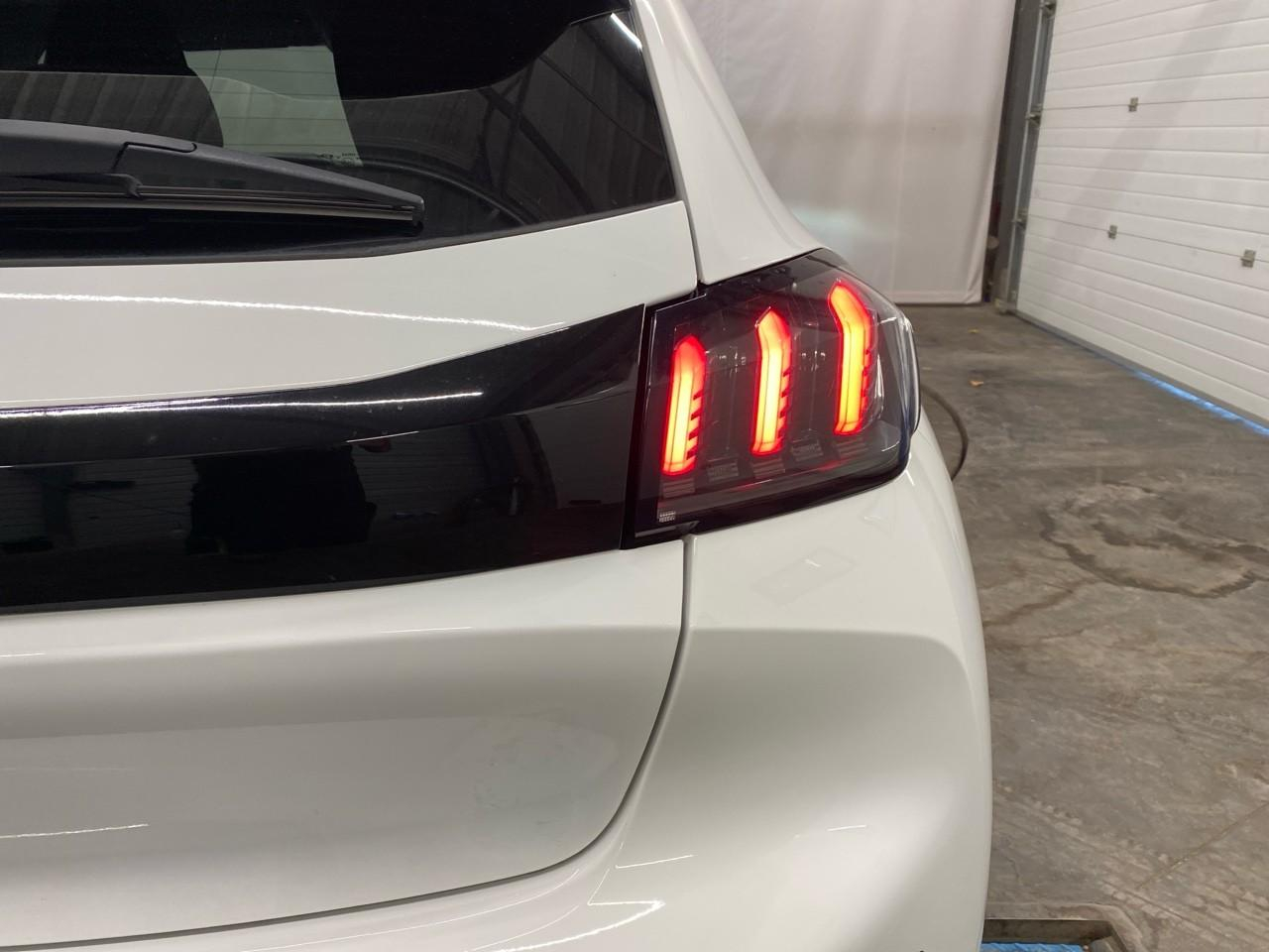 Peugeot 208 puretech 100 s&s eat8 allure — photo 31