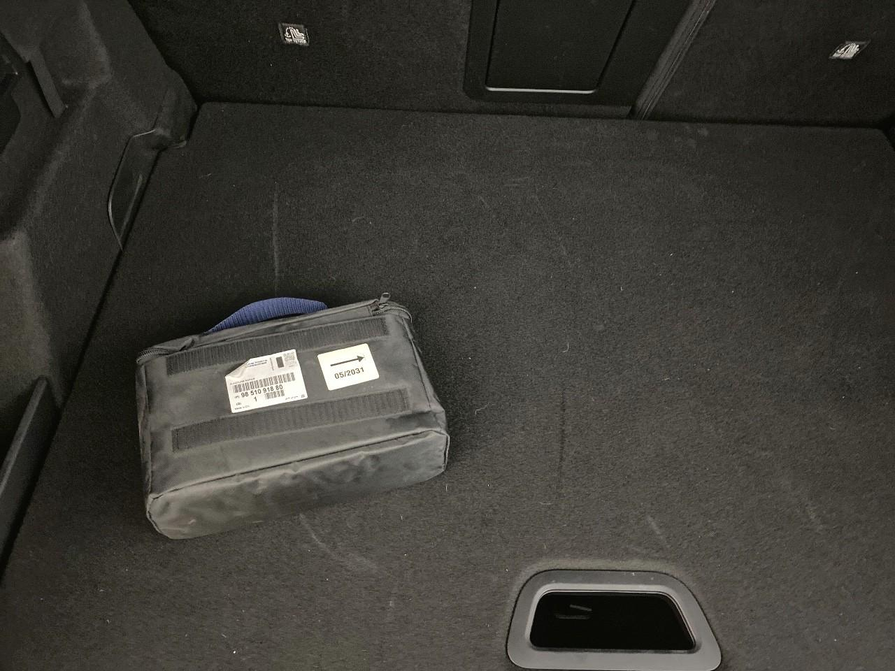 Citroën C4 hybride 136 e-dcs6 max — photo 16