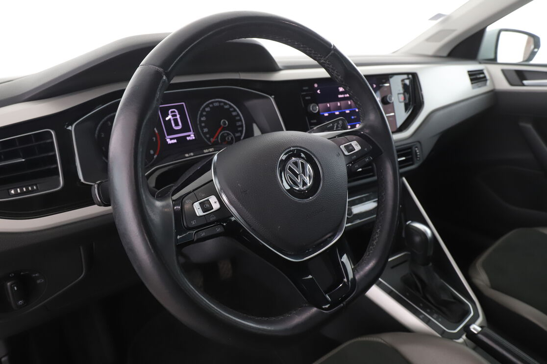 Volkswagen Polo 1.0 TSI Carat DSG7 — photo 10