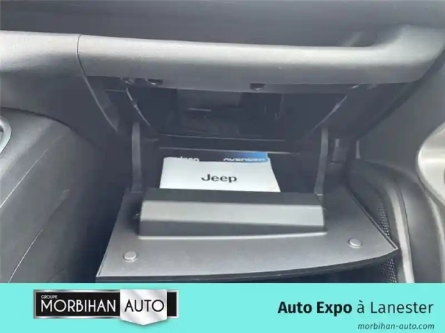 Jeep Avenger 1.2 turbo t3 100 ch — photo 22