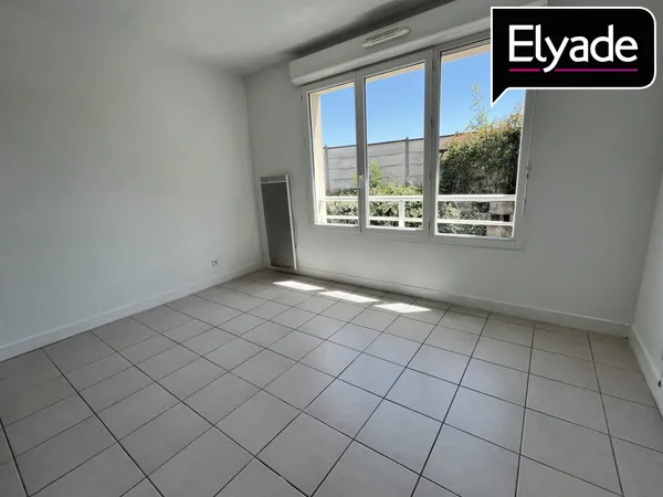A VENDRE T2 de 33.5m² à BRUGES (33520)