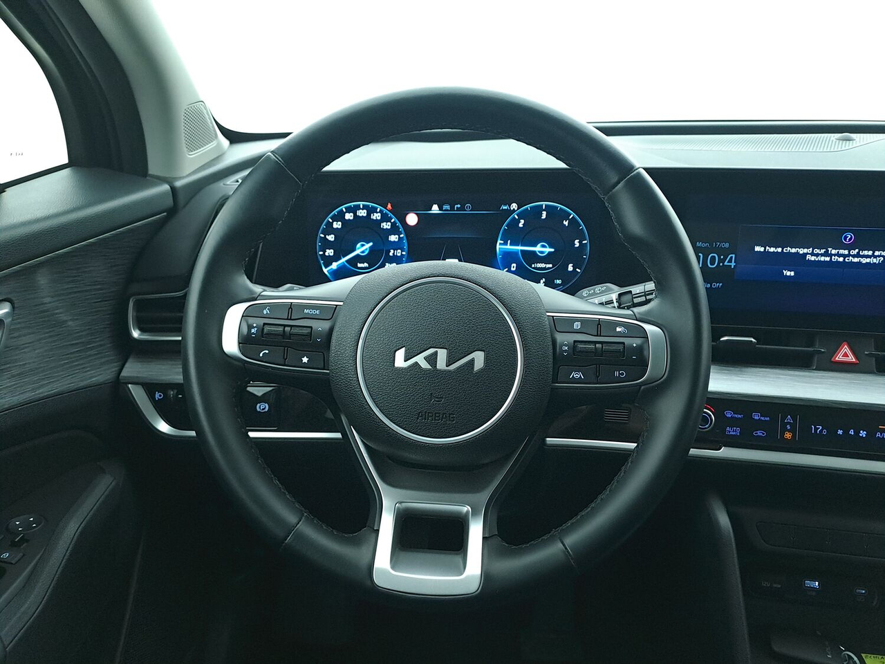 Kia Sportage — photo 13