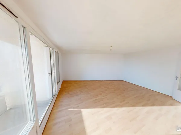 Studio 1 pièce 37 m²