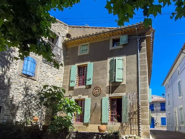 Maison 10 pièces 260 m²