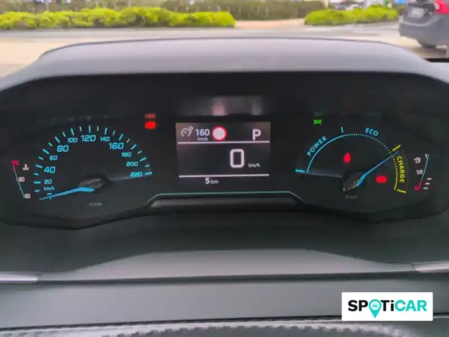 Peugeot 208 hybrid 110 ch e-dcs6 — photo 10