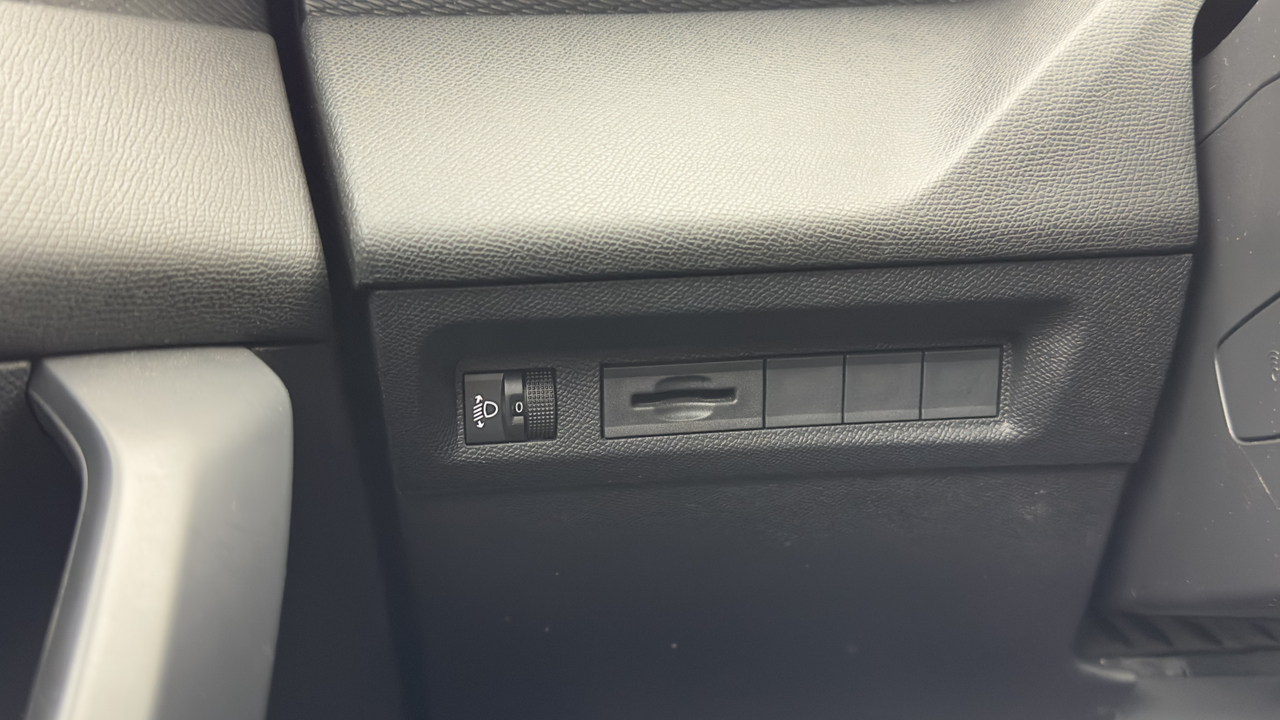 Peugeot 308 PureTech 130ch S&amp;S EAT8 — photo 15