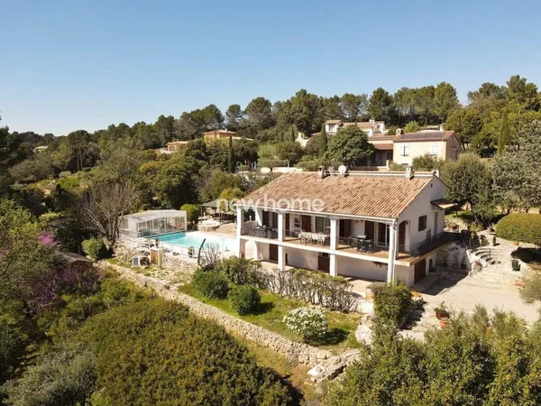 Maison 5 pièces 156 m²