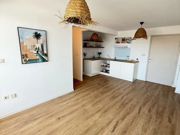 À vendre T2 rénové, à proximité de l'université, sainte-clotilde