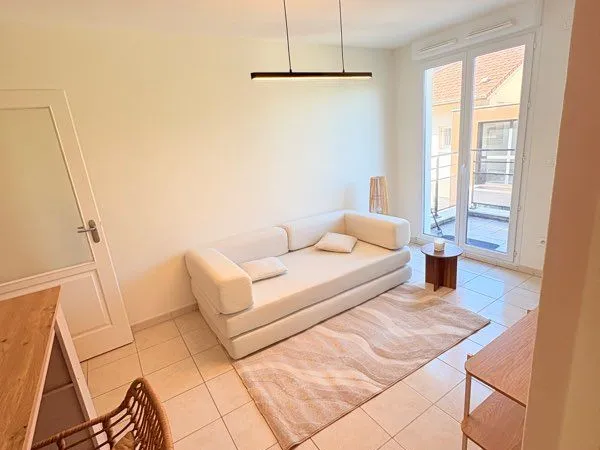 T1 bis meublé de 34 m² avec terrasse et parking