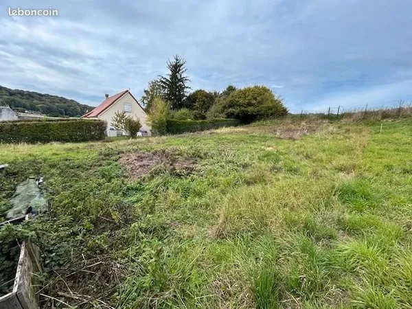 Terrain 886 m² Suzy
