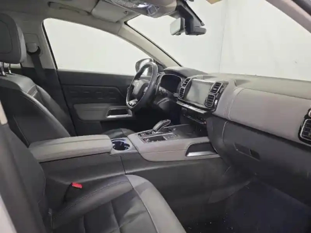 Citroën C5 Aircross hybrid 225ch shine pack e-eat8 — photo 10