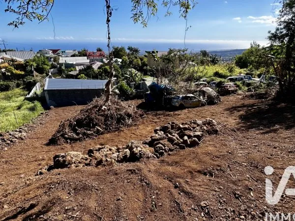 Terrain 746 m²