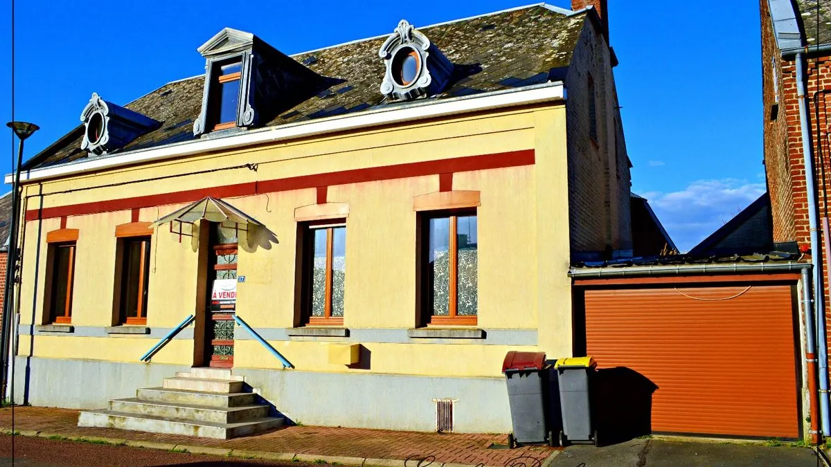 Photo 1