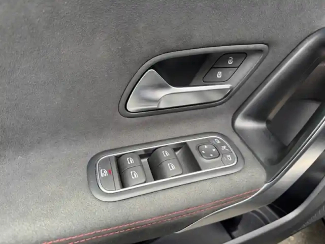 Mercedes Classe A 250 e hybrid eq amg line — photo 20