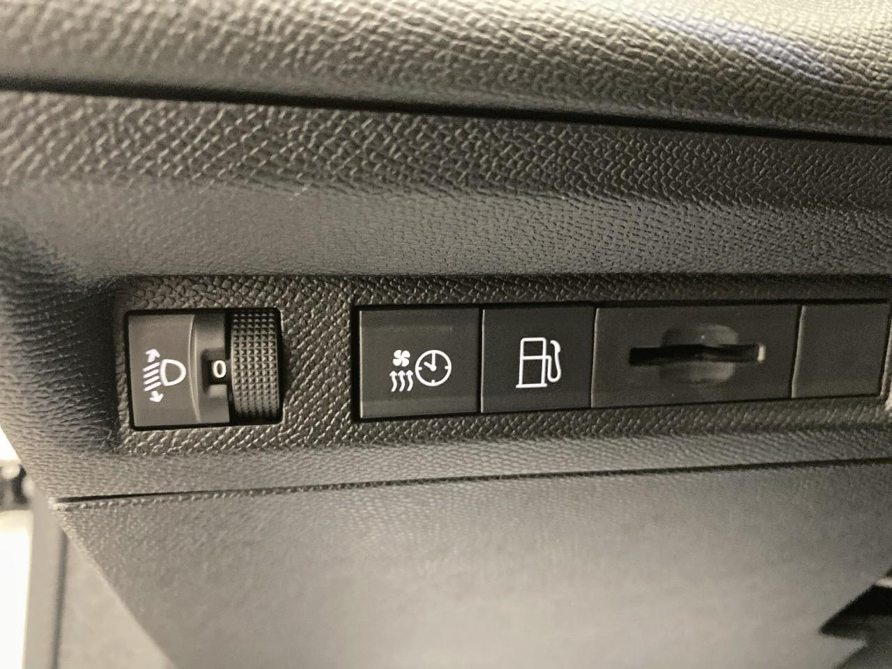 Peugeot 308 phev 180 e-eat8 active pack — photo 18