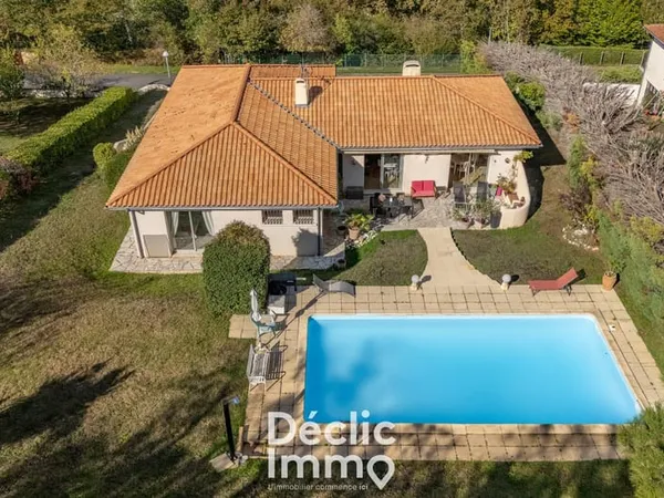 Maison Vente Carignan-de-Bordeaux 7p 70m² 599000€
