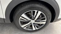 Peugeot 3008 HYBRID4 300ch Roadtrip e-EAT8 — photo 20
