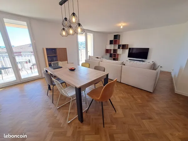 T5 124 m² rénové — Balcon Vue Durance — Récemment rénové