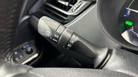 Toyota C-Hr 184h Collection 2WD E-CVT MC19 — photo 27