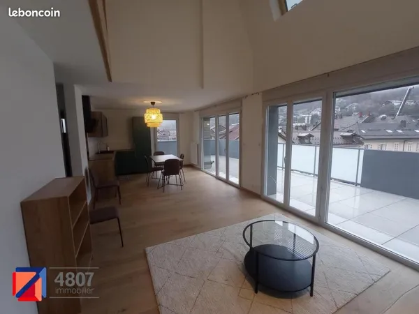 Duplex 4 pièces 99 m²