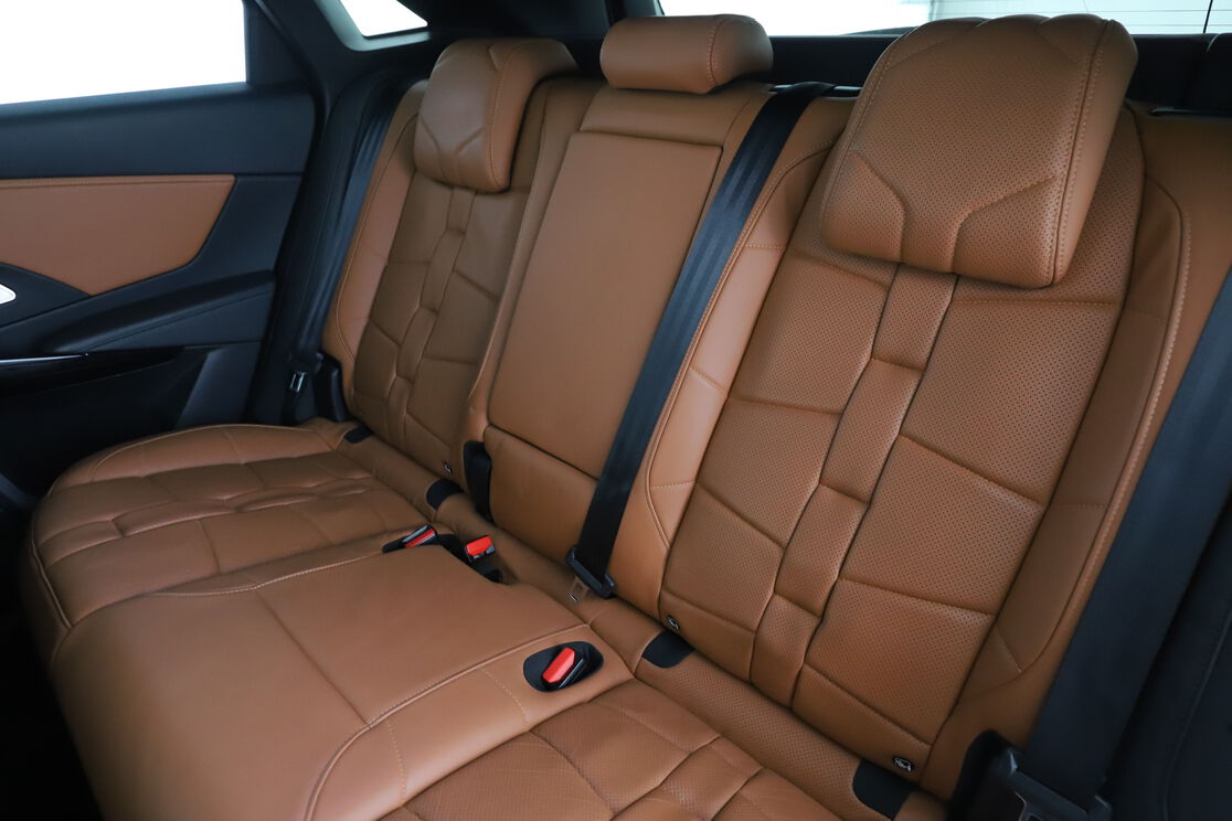 DS Automobiles DS7 Crossback 1.6 E-Tense 4x4 Grand Chic Automatique — photo 13