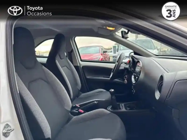 Toyota Aygo X 1.0 vvt-i 72ch dynamic — photo 6