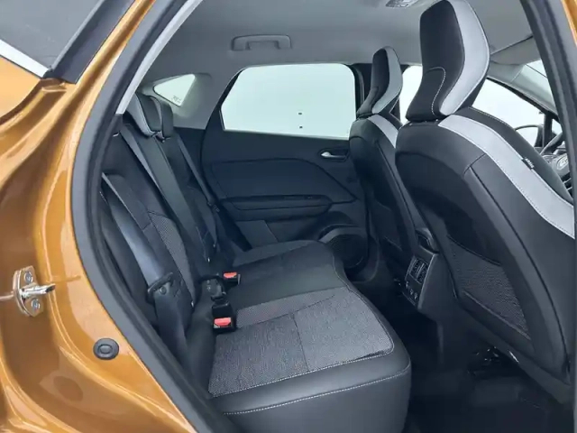 Renault Captur e-tech 145 - 21 — photo 30