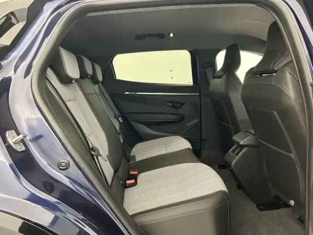 Renault Megane e-tech 220 ch autonomie confort gsr2 — photo 25