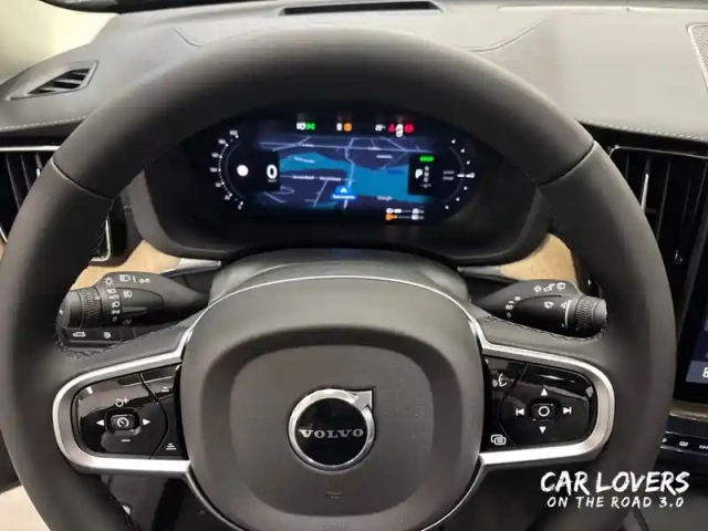 Volvo Xc60 t6 awd hybride rechargeable 253 ch+145 ch geartronic 8 — photo 11