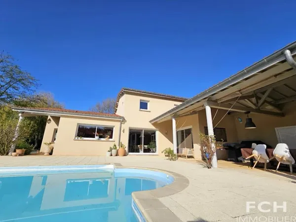 Maison 7 pièces 200 m²