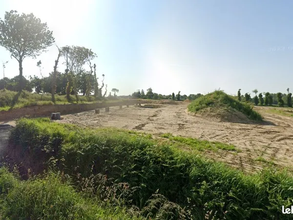 Terrain à bâtir de 471 m² à LANGAN (35)